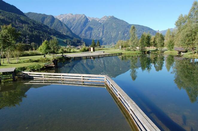 Badesee in Neukirchen