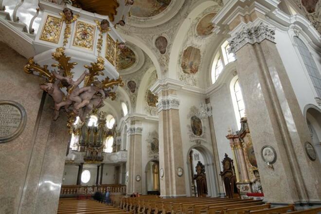 Station 5: Basilika St. Mang