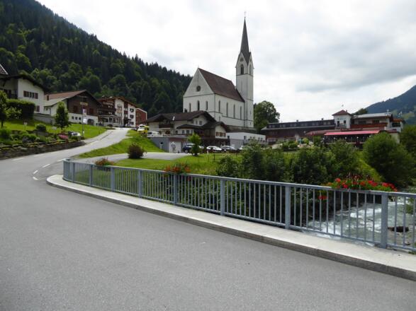 Kirche in Silbertal