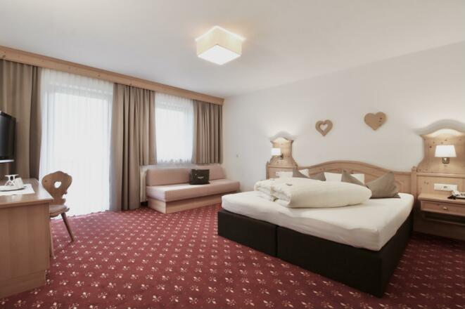 FB3838F8-D63A-4917-860B-D2540249AFC7