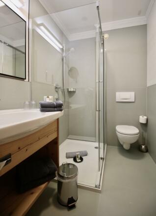 02B46103-1AB9-4BC4-A089-C9898D9F7635