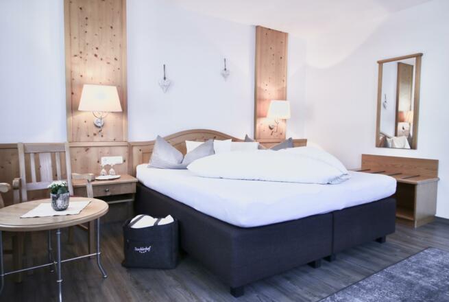 16F55D08-3E20-4A45-922D-E80BDFF28755