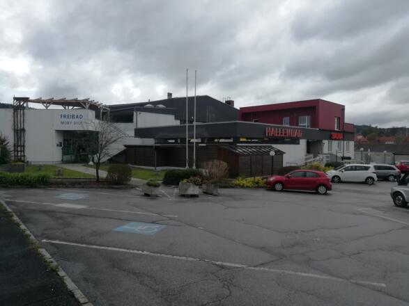 Hallenbad Freistadt und Freibad Moby Dick