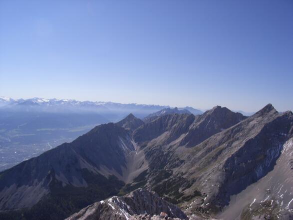 Rumerspitze vom Halltal aus