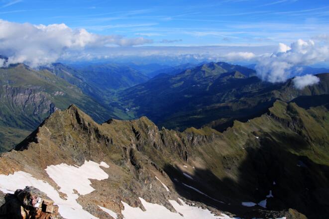 Blick über den Grat ins Raurisertal