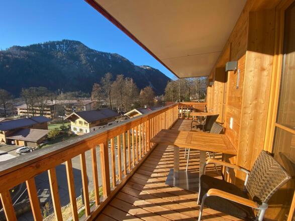 Südbalkon mit Platz für 6 - und einem grandiosen Ausblick über Bayrischzell