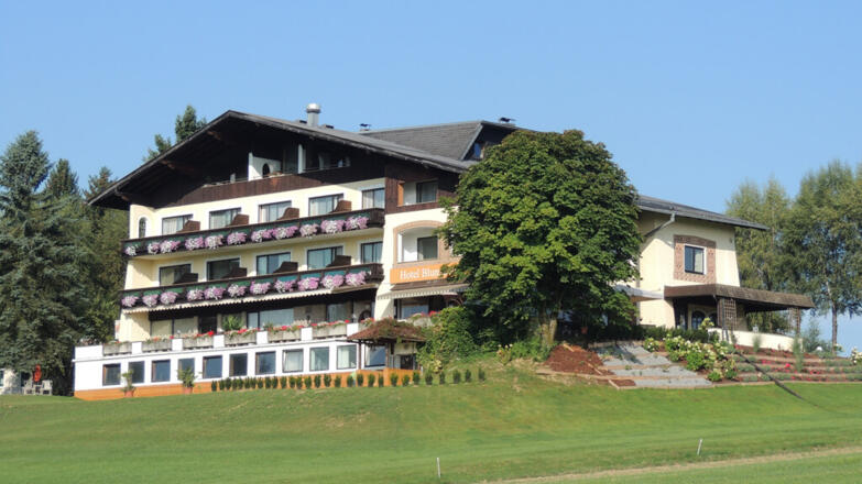 Blumenhof - Aussenansicht  %c2%a9 Familie Mair-Zeininger