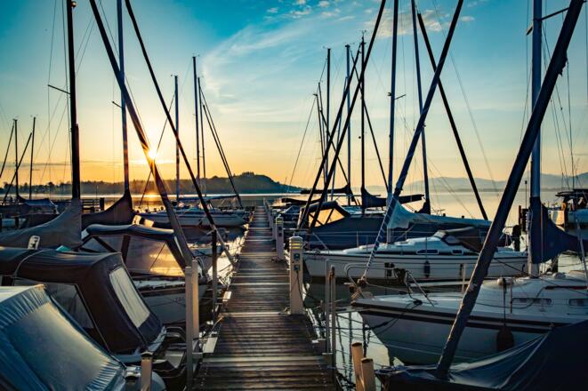 Sonnenaufgang am Yachthotel