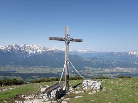 Gipfelkreuz am Schlenken