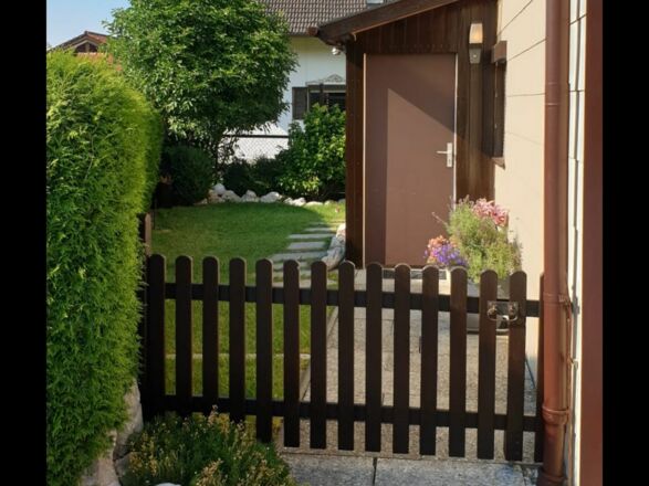 Garten zum Haus