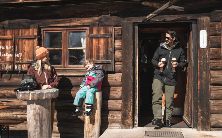 Einkehrschwung an der Rossfeld Skihütte