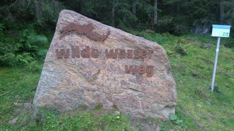 wilde wasserweg bachstelze neustift