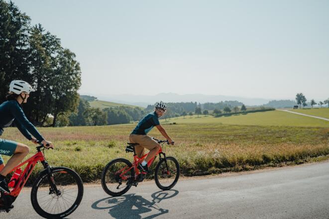 Radtour am Donauradweg Höhenrücken Münzbach