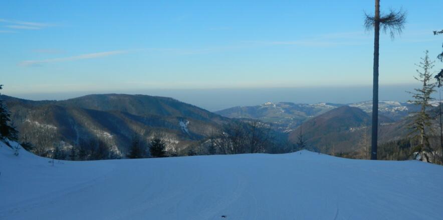 vor der Abfahrt: Blick vom Lehnereck zum Sonntagberg