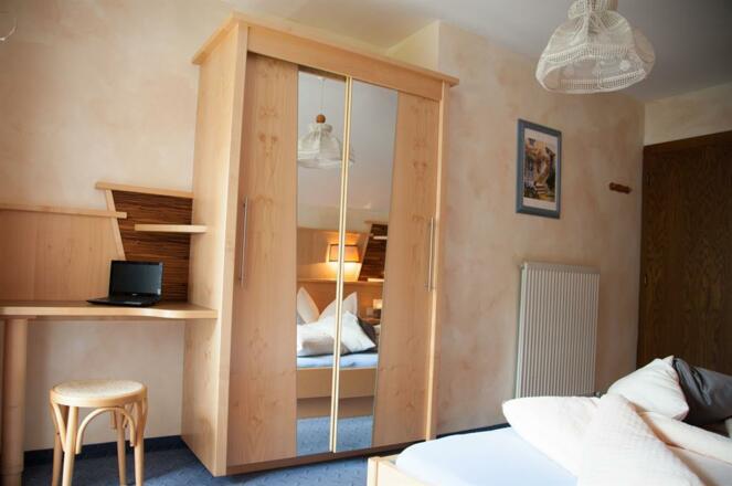 Appartement 3, Doppelzimmer mit sep. Badezimmer