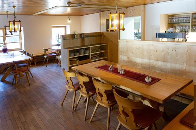 Gastraum Theke und Buffet