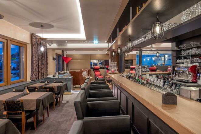 Lodge-Hausbar