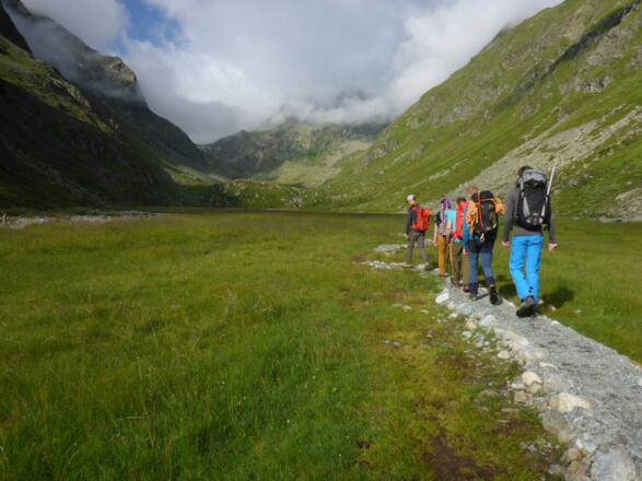 Weg taleinwäts
