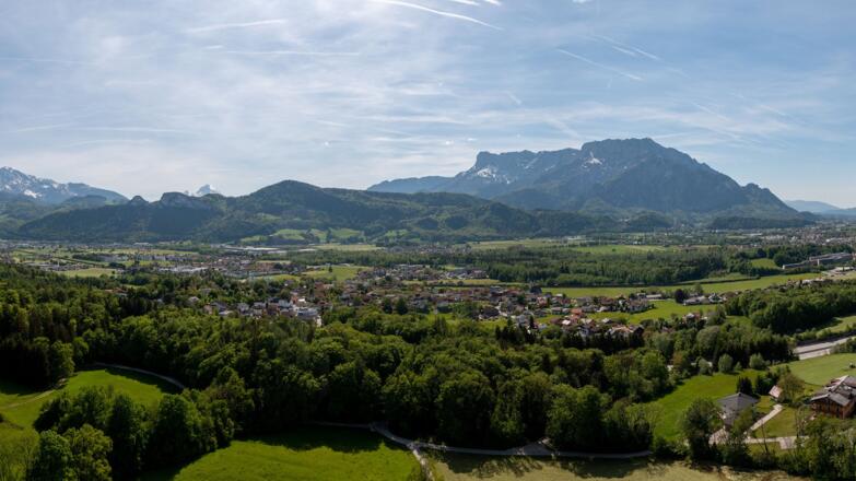 Ausblick auf den Untersberg - Puch von oben