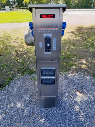 Stromsäule am Wohnmobilstellplatz an der Bergehalde