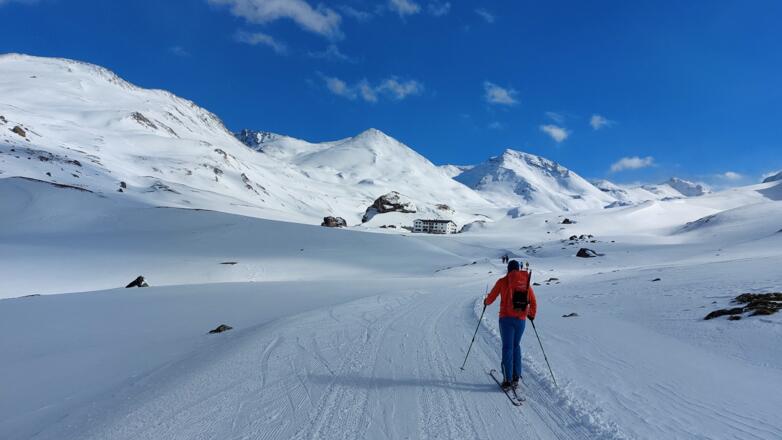 Mit den Ischgler Bergbahnen ist der Zustieg zur Heidelbergerhütte kurz und unschwierig.