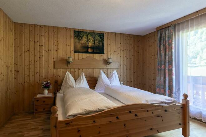 Doppelbettzimmer2