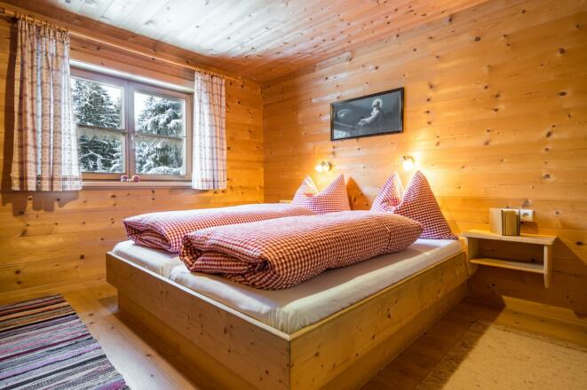 Bitschweil Hüsle-Doppelbett EG_1