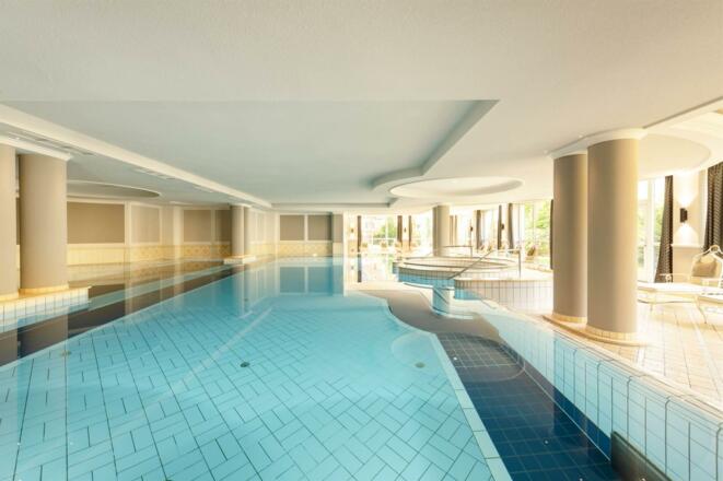 LöwenHotel_Innenpool
