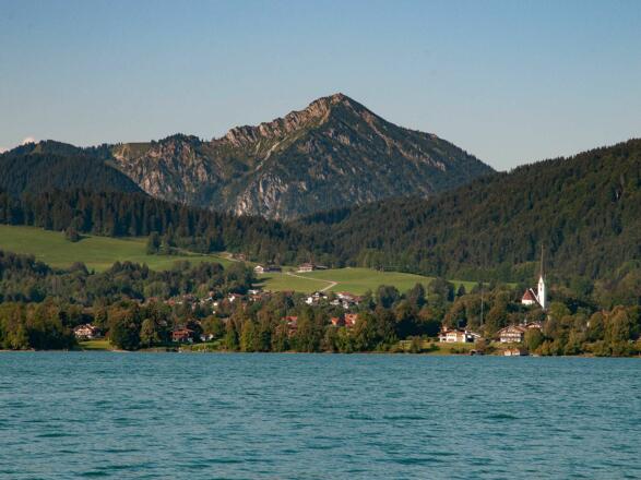Ferienwohnung Thiersch im Palazzo Tegernsee - Ausblick vom Wohnzimmer