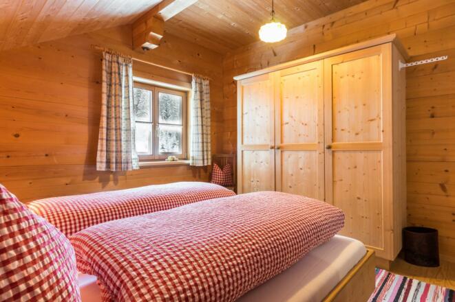 Bitschweil Hüsle-Doppelbett OG_1