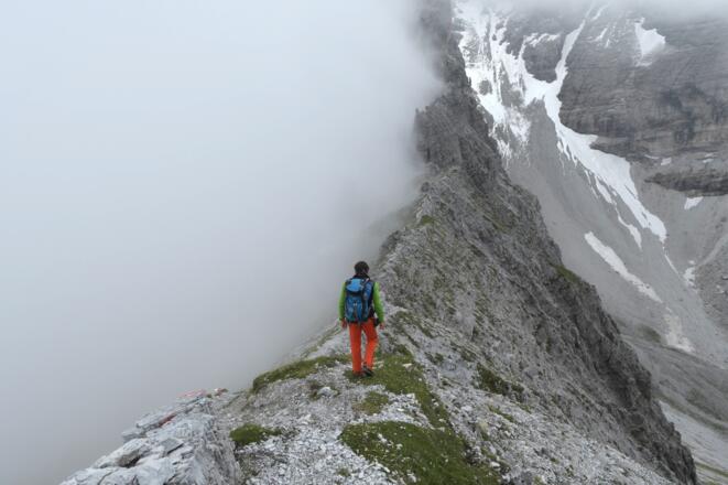 Abstieg vom Gstreinjöchl zur Tribulaunhütte