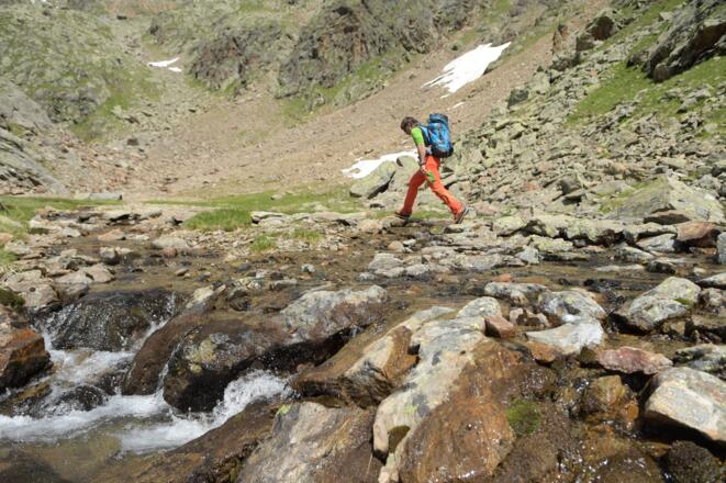 Bachüberquerung vor der Magdeburger Hütte