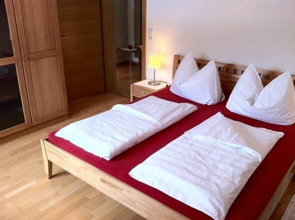 Apartment A1 - Schlafzimmer groß