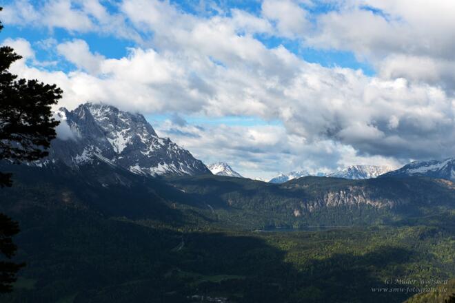 Zugspitze in Wolken