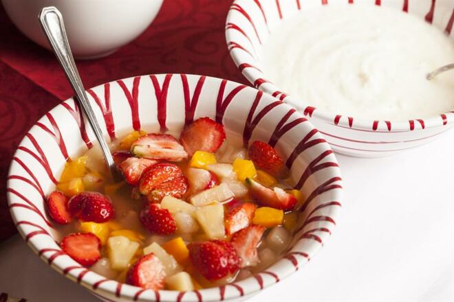 Schottenhof Frühstücksbuffet Obstsalat und Joghurt