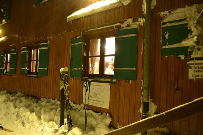 Ostlerhütte am Abend