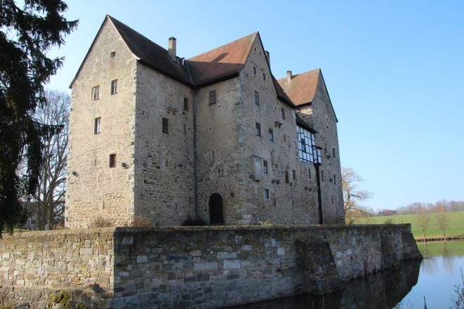 Das sagenumwobene Schloss Brennhausen