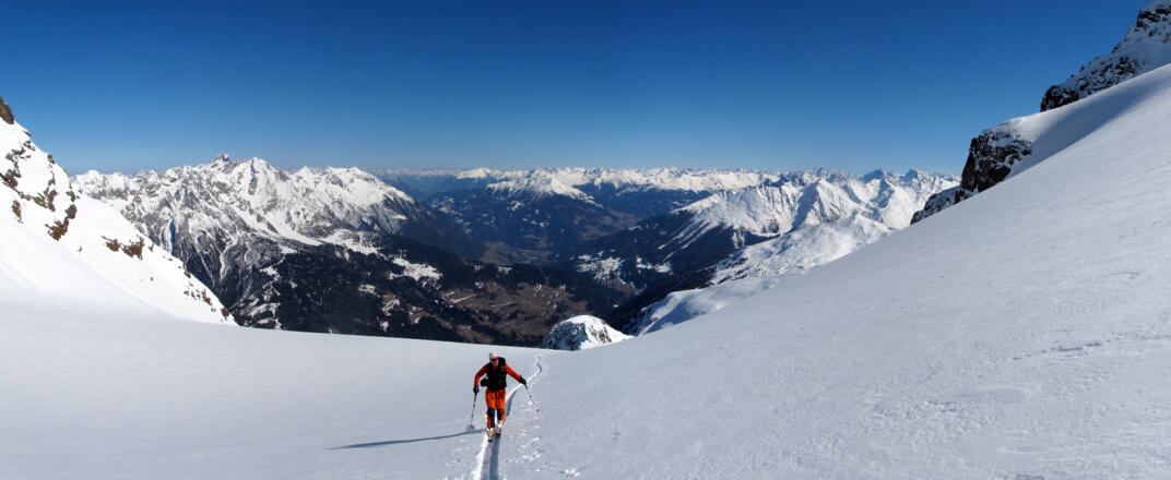 Hier bereits über der "3000-Meter-Marke" - auf dem Flirscher Ferner, hoch über dem Stanzertal.