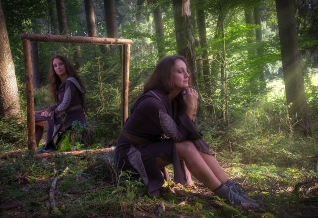 Hohenkammer_Waldbaden_Frau Achtsamkeit_web_© Claudia Müller