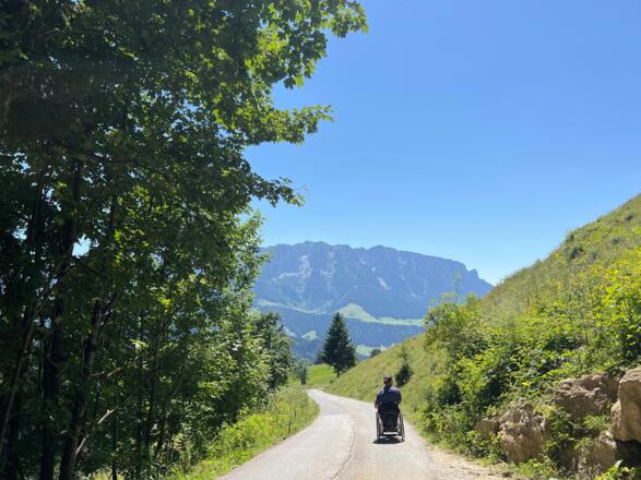 Swisstrack Wanderung zur Burger Alm