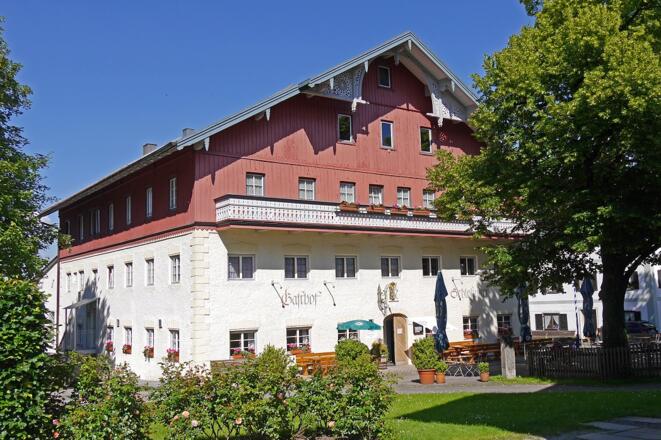 Schloßwirt mit Biergarten
