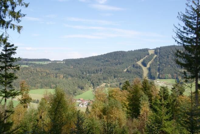 Blick zum Pröller und Klinglbach vor Maibrunn