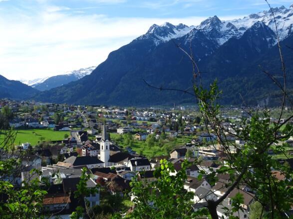 Blick auf das Ortszentrum von Nüziders