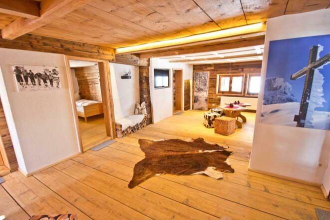 Aufenthaltsbereich im OG1 mit SAT-TV