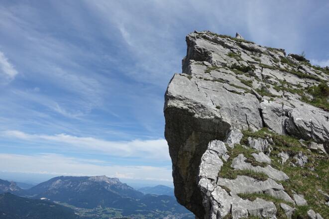 Steiler Aufschwung am "Fensterl"; rechts ist's gut gehbar.