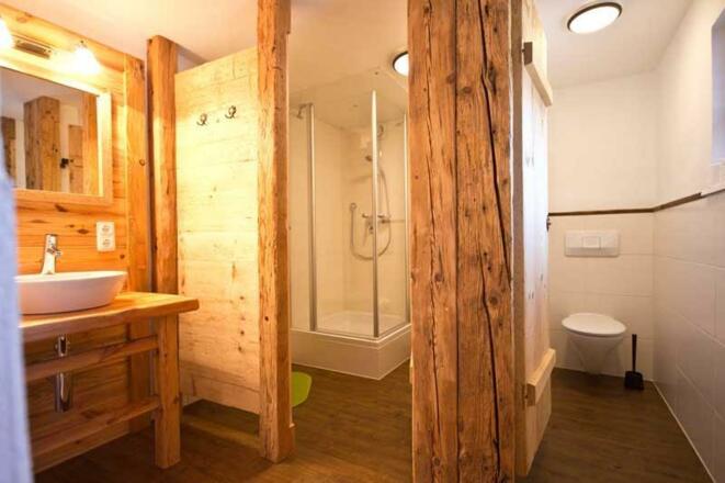 Neu ausgestattete Badezimmer