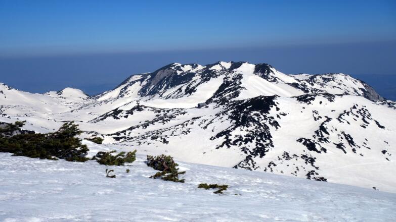Blick zur Riederhütte mit den 3 Kesselgupf-Gipfeln