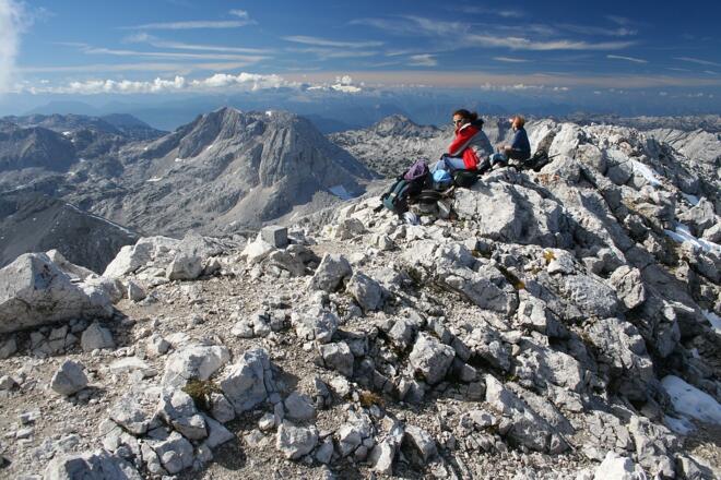 Gipfelrast, Blick nach Westen