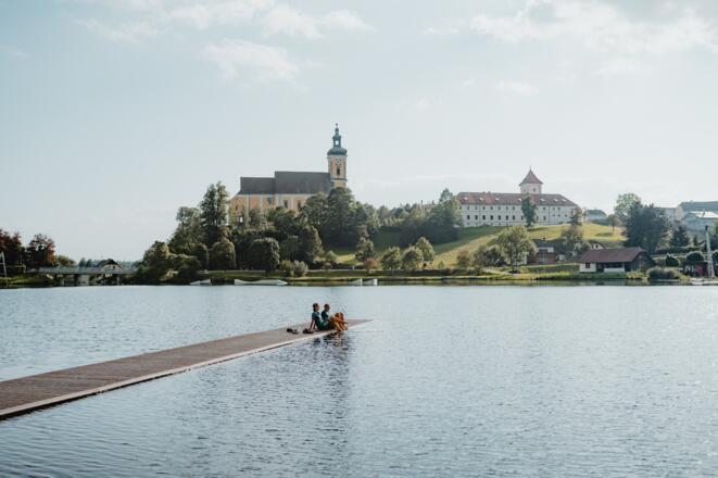 Radfahrer im Badesee Waldhausen
