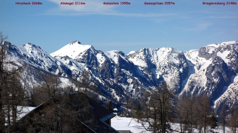 Fernblick westwärts ins Tote Gebirge
